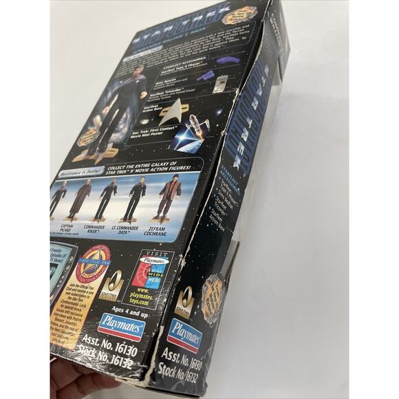 1996 Playmates Star Trek First Contact 9" Commander William Riker in Damaged Box - Picture 9 of 10